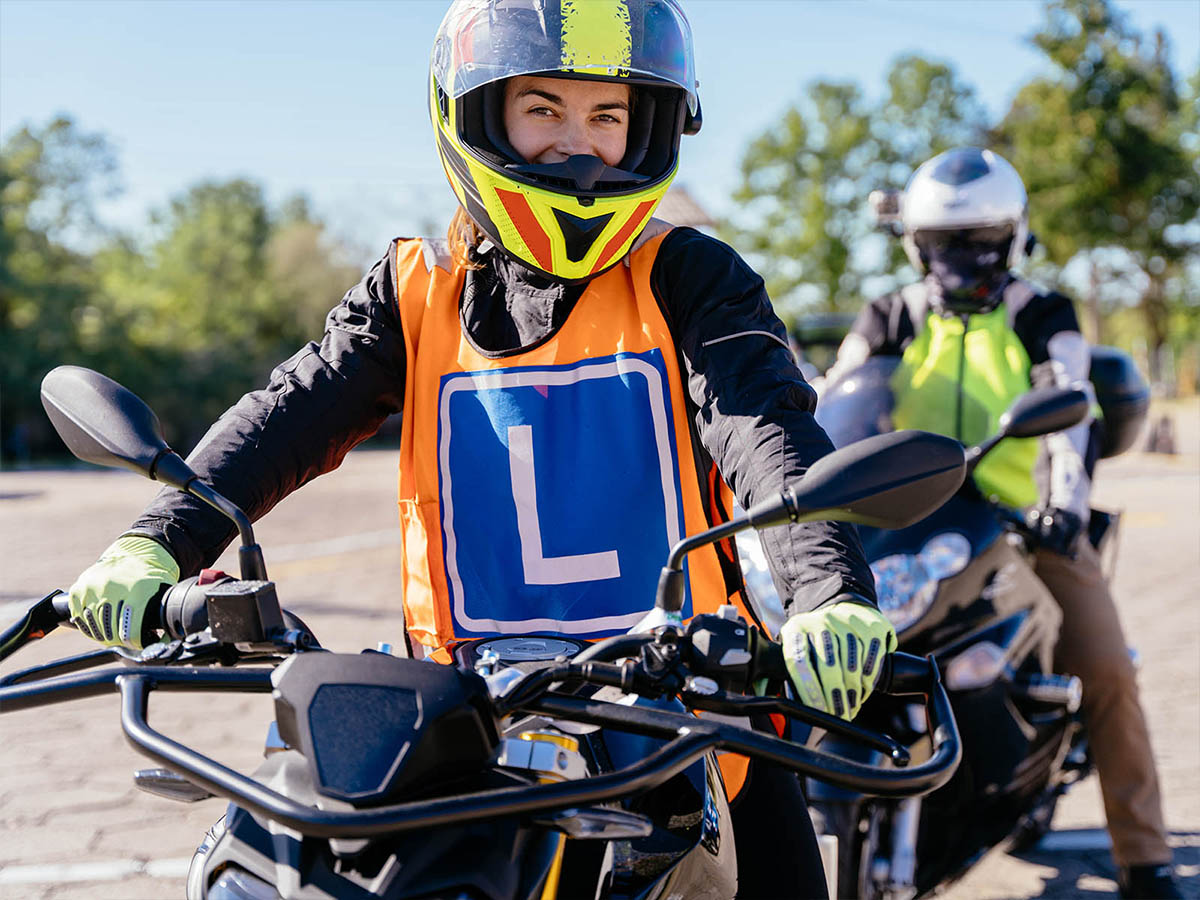 nauka-jazdy-na-motocyklu-kurs-kategorii-a-osk-prosto Nauka jazdy na motocyklu OSK Prosto – kurs kategorii A